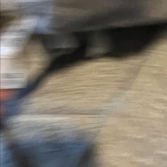 ALO Yoga 3 piece set, shorts, sweatpants, hoodie - Picture 8 of 8